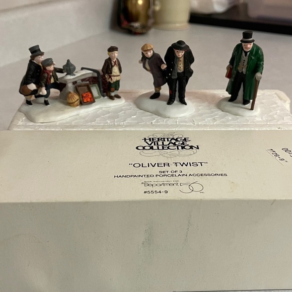 Oliver Twist Characters 55549 Set Of 3 Retired Dept 56  Dickens\' Village Oliver Twist Characters - Set of 3
